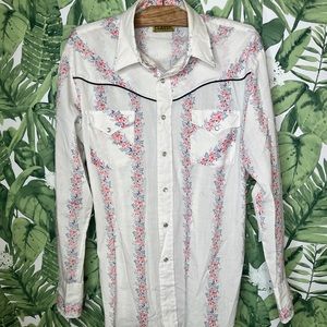 Vintage Pearl button Western Shirt with blue and pink flowers, Rodeo shirt